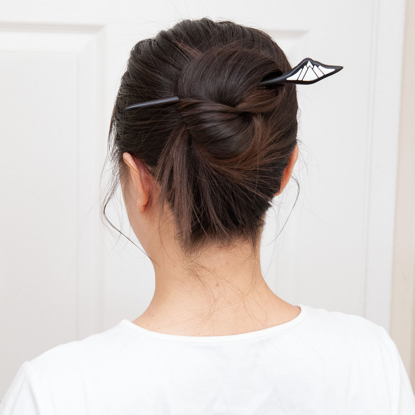 Japanese Style Ebony Black Wooden Hair Stick with a Mountain Design