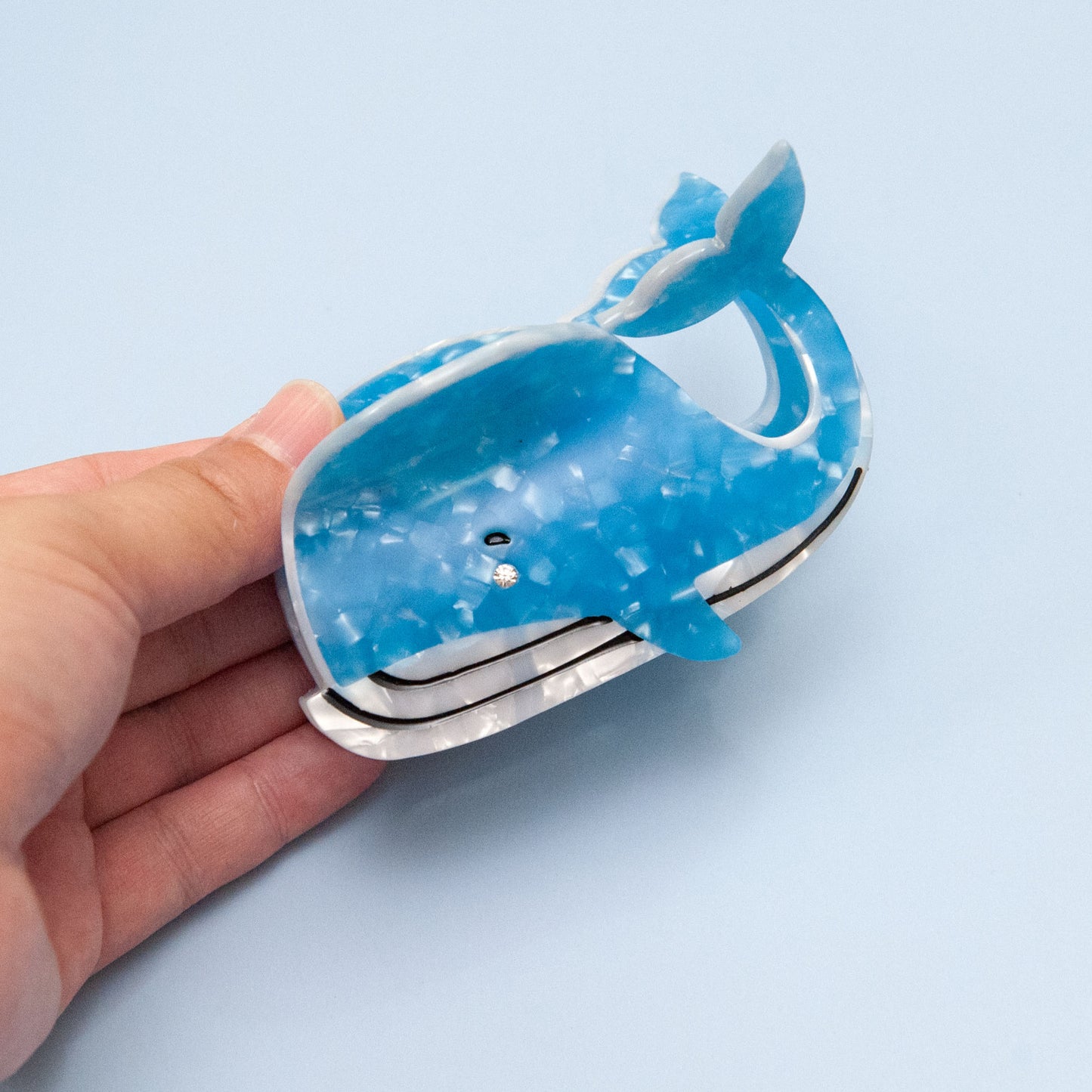 Whale hair claw clip