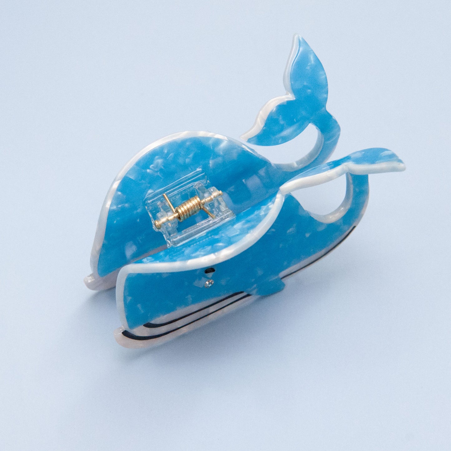 Whale hair claw clip